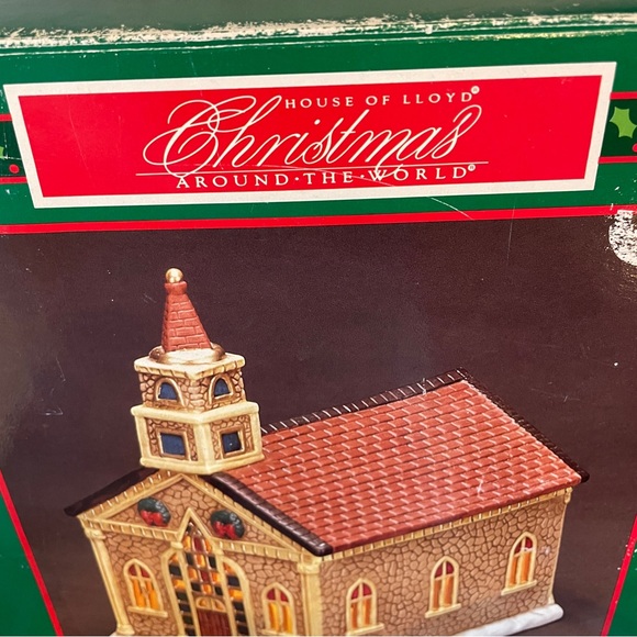 Vintage House of Lloyd Village Church 1993 Christmas Around the World Porcelain - Picture 9 of 10